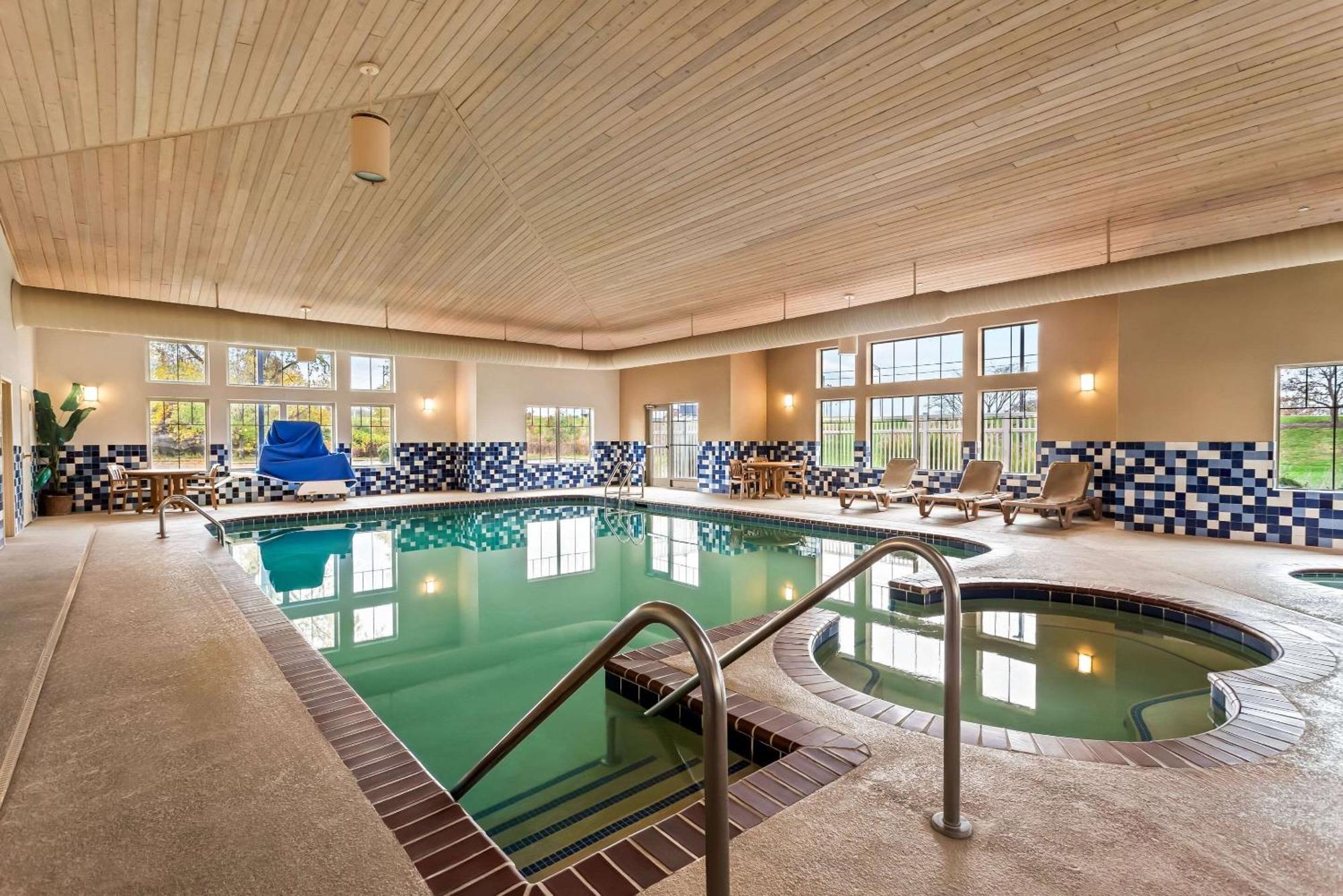 Country Inn & Suites By Radisson, Portage, In מראה חיצוני תמונה